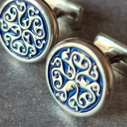 دکمه سر آستین